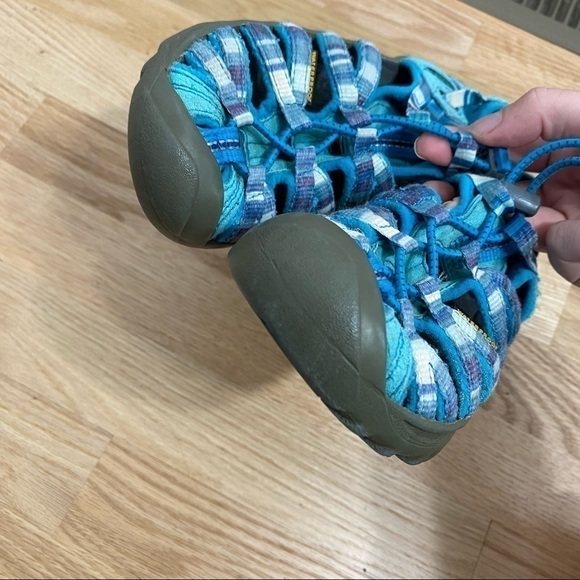Keen Sandals Kids Blue Sz 1 Girls Washable - Picture 7 of 8